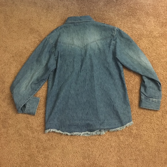 ‼️Final Price Drop‼️Oversized denim shirt - Picture 6 of 9